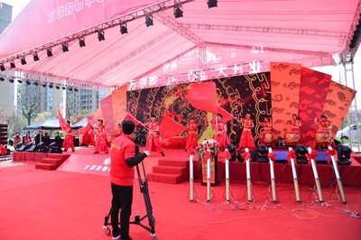 潮涌上海，悦动国庆——2018年上海商场国庆主题嘉年华暨全民趣味赛事策划